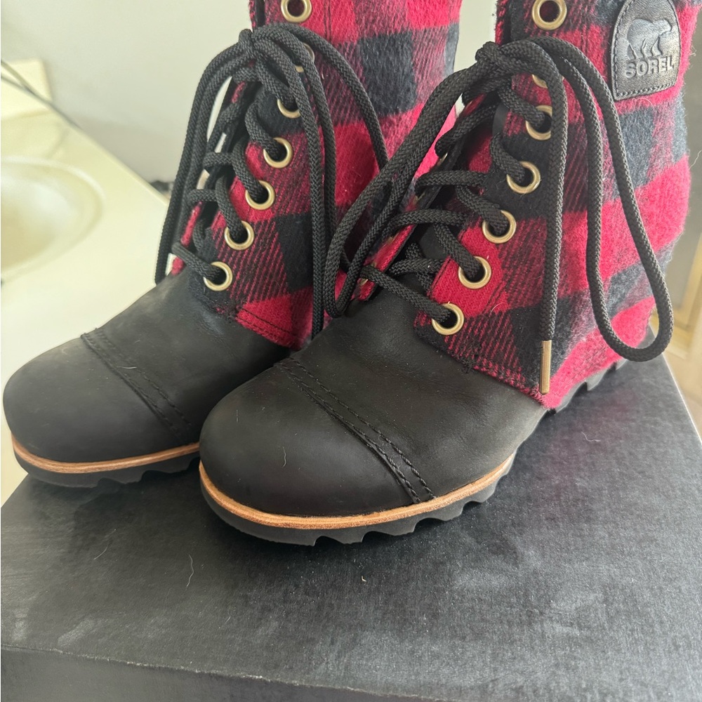 Sorel Black and Red Checkered Boots